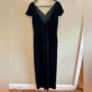 Lulu's Green Velvet Deep V-Neck Maxi Dress